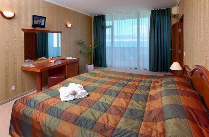 Napospart utazás Coloseum, Sb