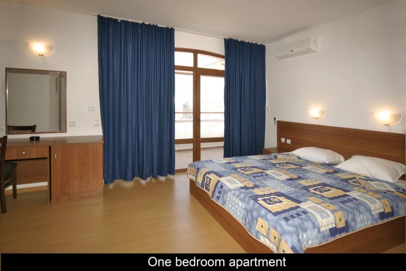 Napospart utazás Complex Sunrise