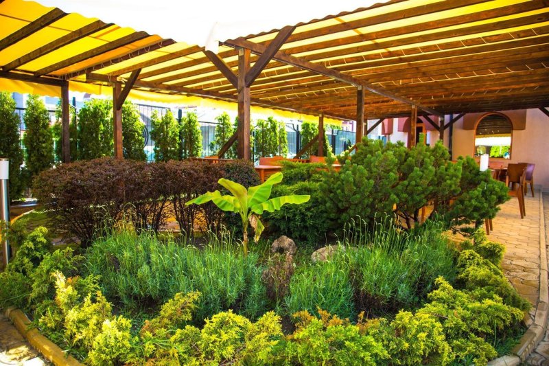 Napospart utazás Complex Sunrise