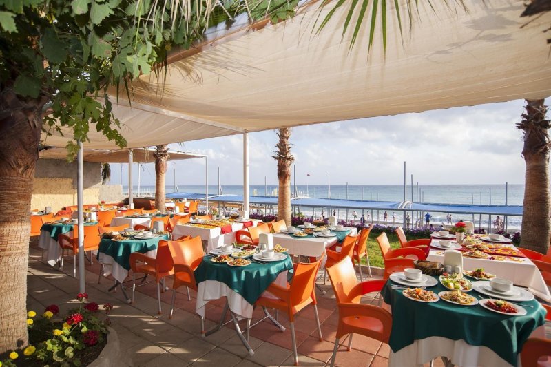 Alanya utazás Concordia Celes Hotel