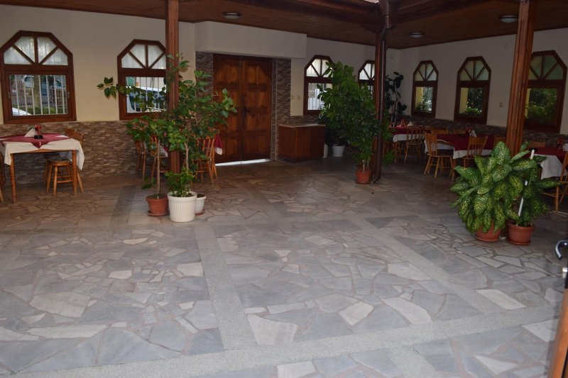 Napospart utazás Cris Family Hotel