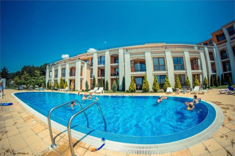 Napospart utazás Crown Fort Club