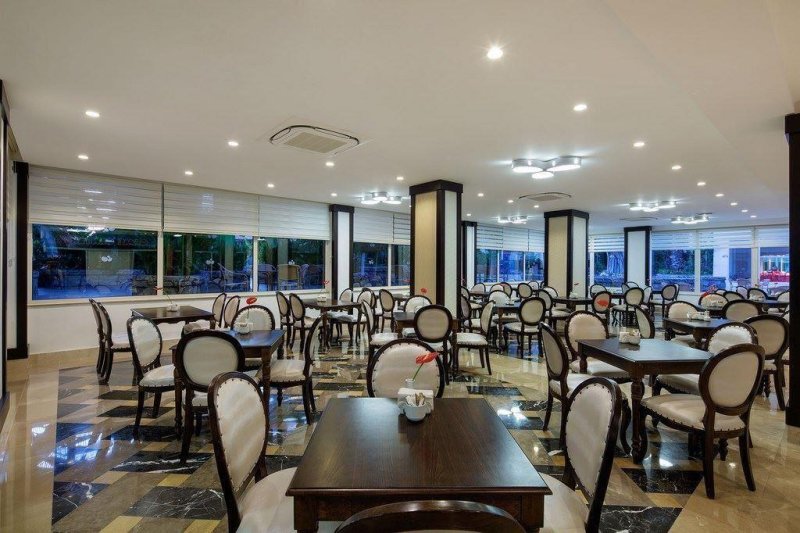 Kemer utazás Crystal Aura Beach Resort & Spa