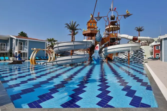 Crystal Club World Of Colours Belek