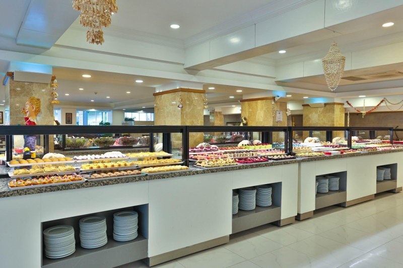 Kemer utazás Crystal Flora Beach Resort