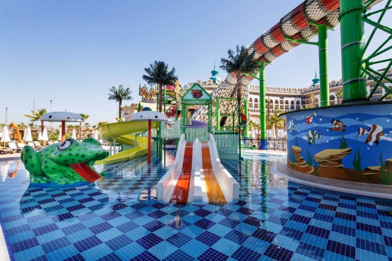 Crystal Sunset Luxury Resort & Spa Side
