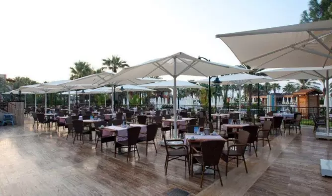 Crystal Tat Beach Belek