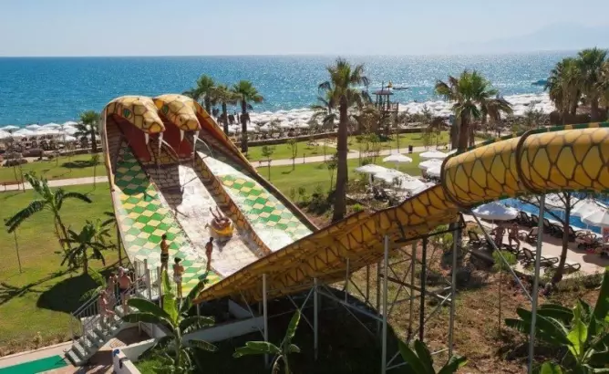 Crystal Tat Beach Belek