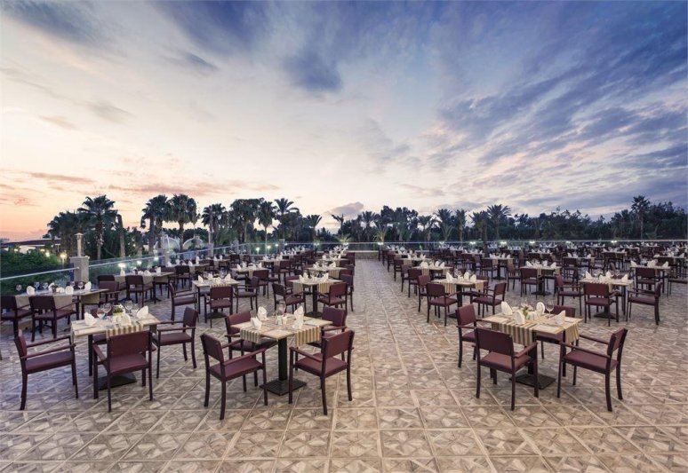 Antalya utazás Delphin Be Grand Resort