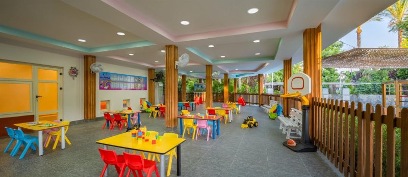 Antalya utazás Delphin Diva Hotel