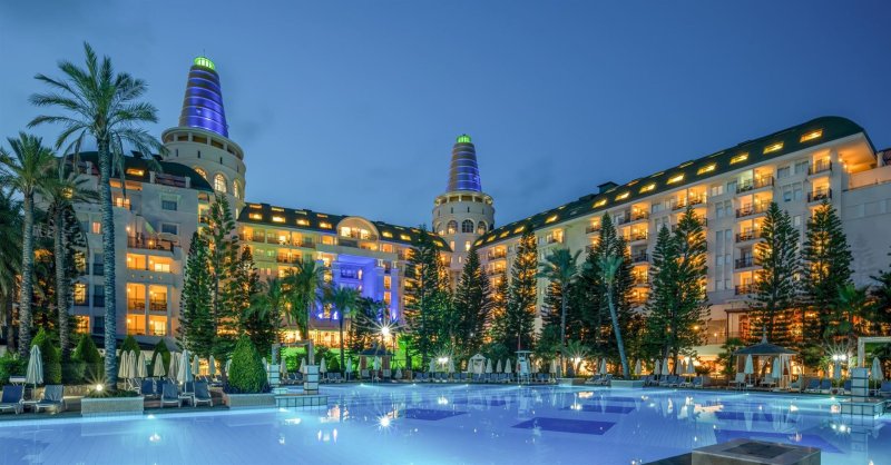 Antalya utazás Delphin Diva Hotel