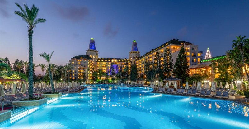 Antalya utazás Delphin Diva Hotel