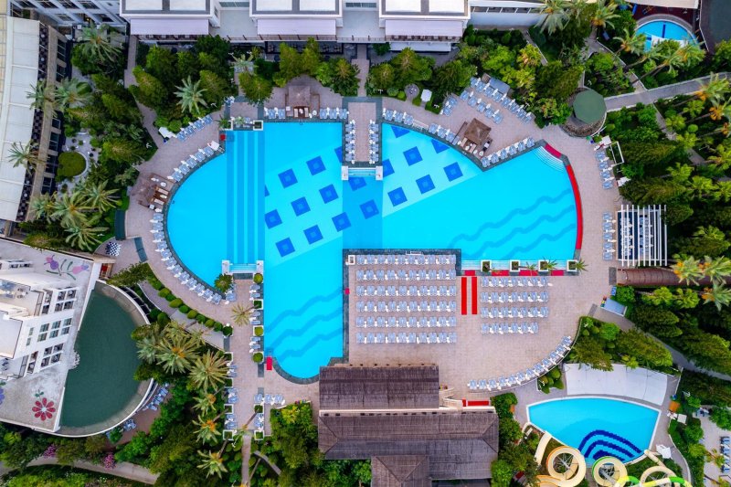 Antalya utazás Delphin Diva Hotel