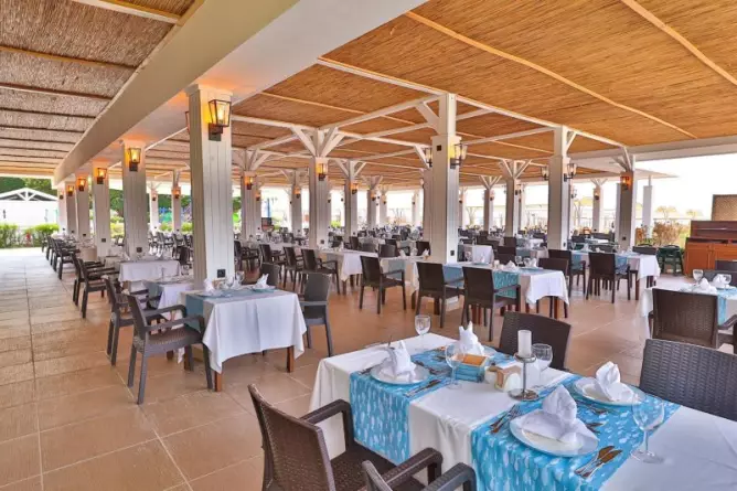 Diamond Excellence Resort & Spa Side