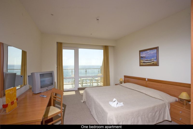 Napospart utazás Dit Evrika Beach Club