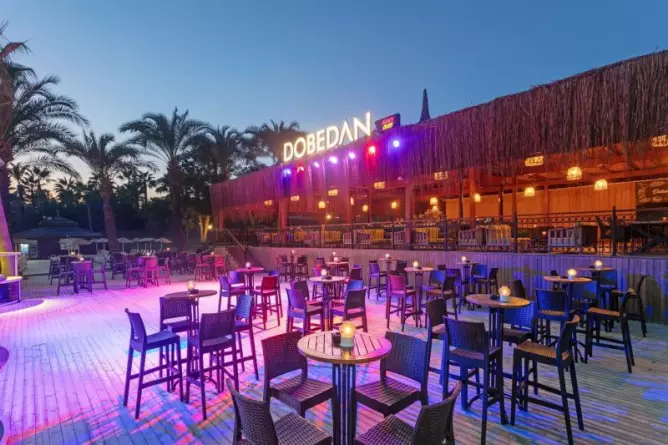 Dobedan Beach Comfort Side