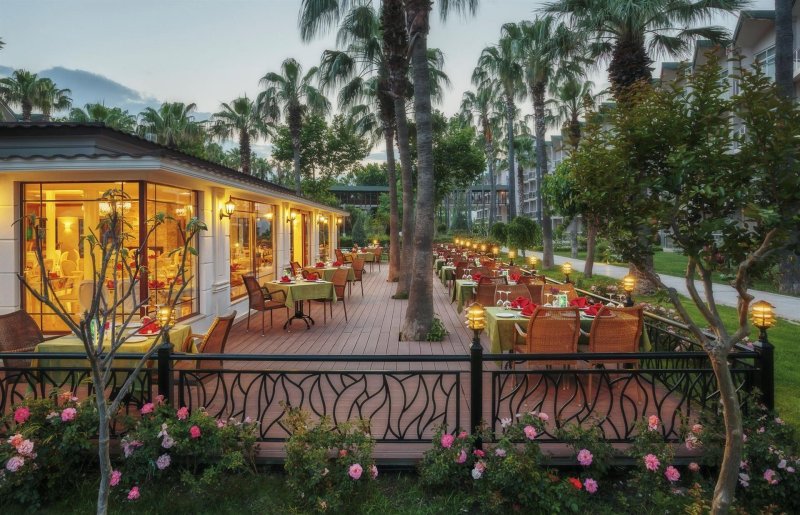 Kemer utazás Dobedan World Palace