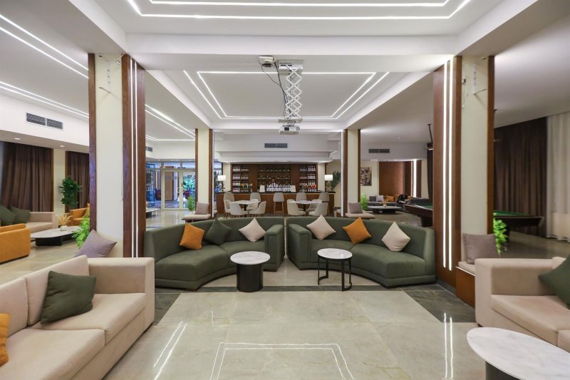 Hurghada utazás Eagles Paradise Abu Soma Resort