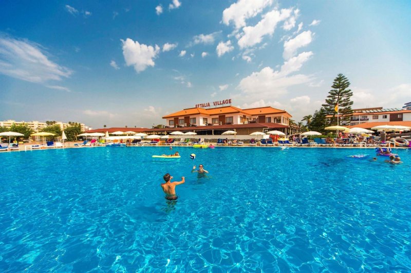 Alanya utazás Eftalia Village Hotel