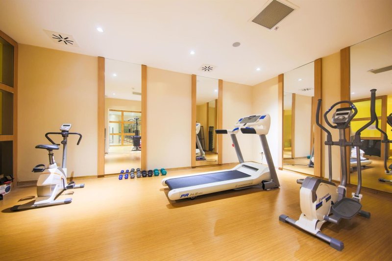 Kemer utazás Elamir Resort Hotel