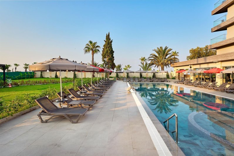 Alanya utazás Elysee Hotel