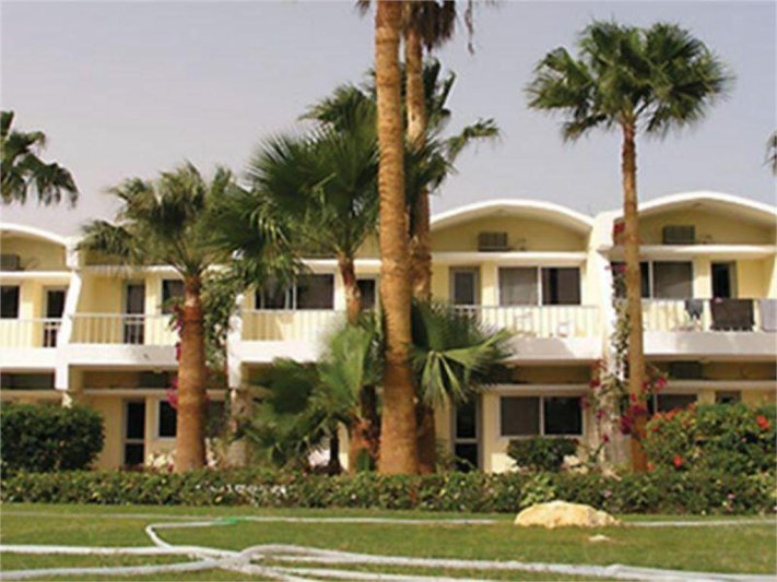 Hurghada utazás Empire Beach Resort
