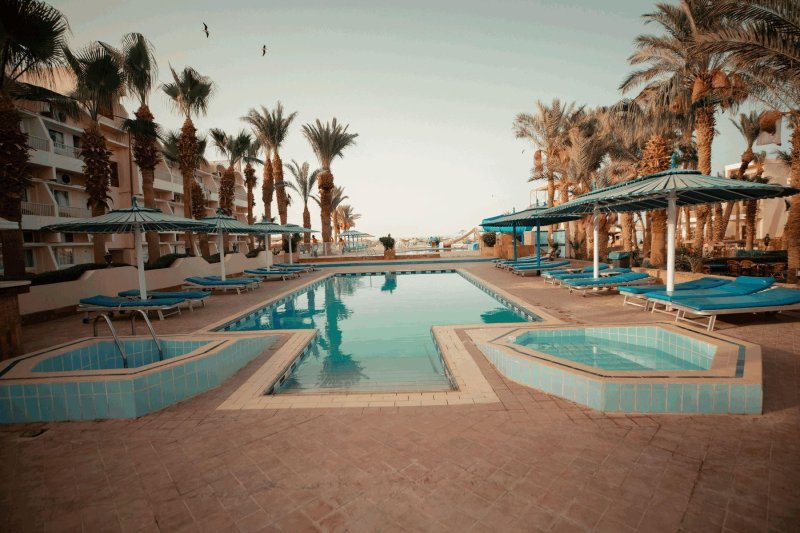 Hurghada utazás Empire Beach Resort
