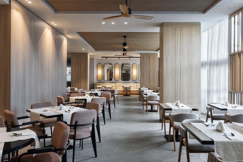 Napospart utazás Four Points By Sheraton (ex.globus)