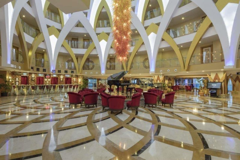 Alanya utazás Granada Luxury Alanya