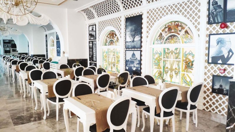 Alanya utazás Granada Luxury Beach