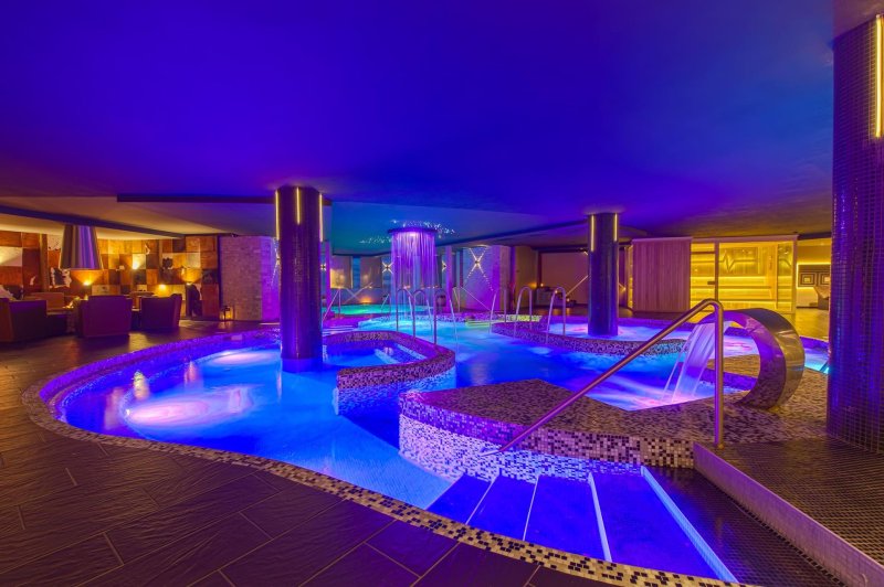 Napospart utazás Grand Hotel Sveti Vlas