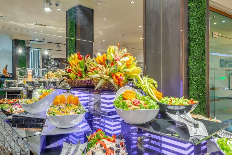 Napospart utazás Grand Hotel Sveti Vlas