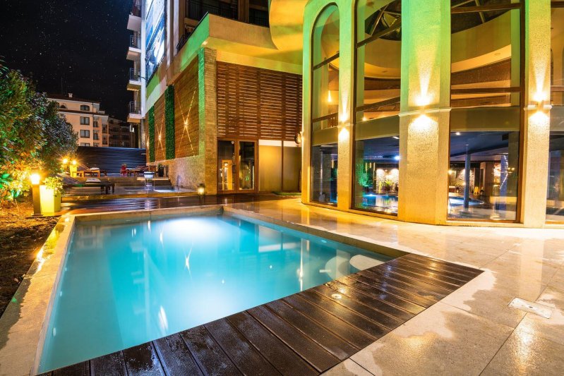 Napospart utazás Grand Hotel Sveti Vlas