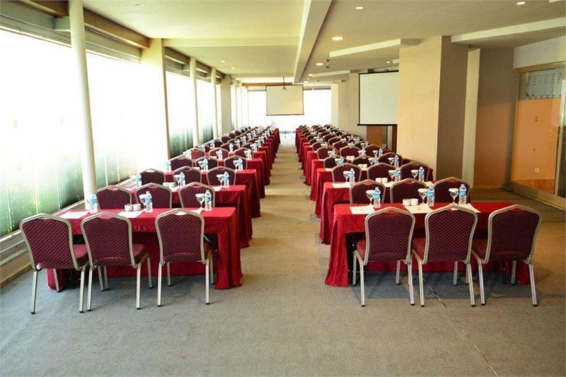 Antalya utazás Grand Park Lara