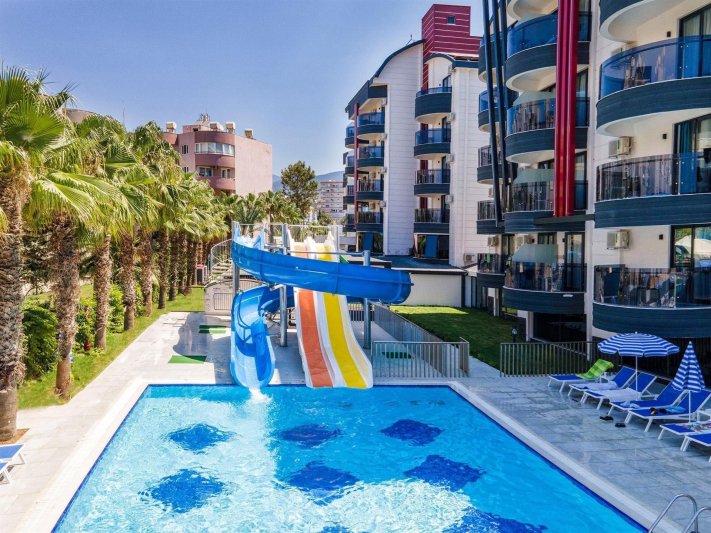 Alanya utazás Grand Uysal Beach & Spa