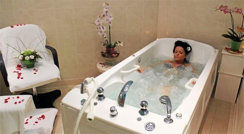 Napospart utazás Helena Park (ex. Royal Palace Helena Park)