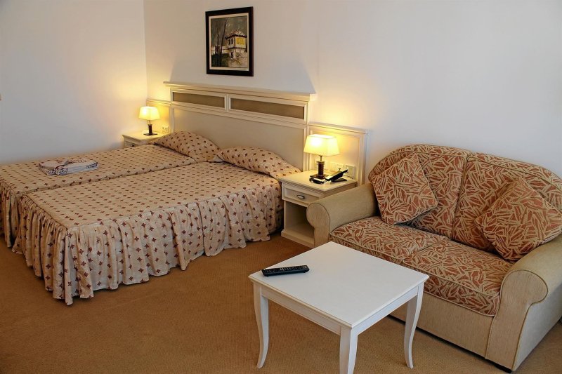 Napospart utazás Helena Sands (ex. Royal Palace Helena Sands)