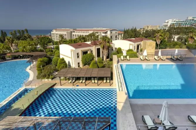 Horus Paradise Luxury Resort Side
