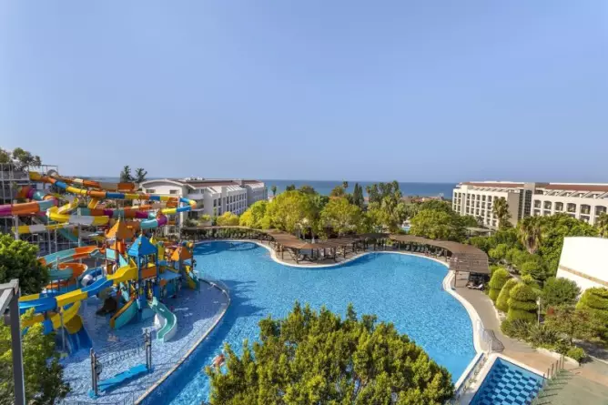 Horus Paradise Luxury Resort Side