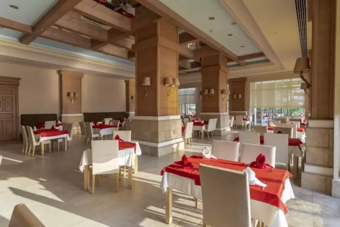 Horus Paradise Luxury Resort Side