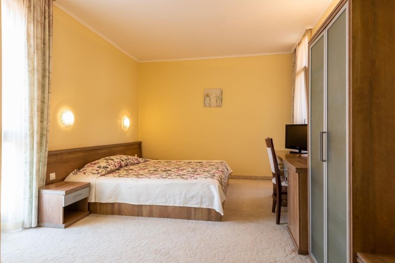 Napospart utazás Hrizantema