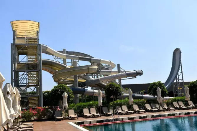Jacaranda Luxury Side