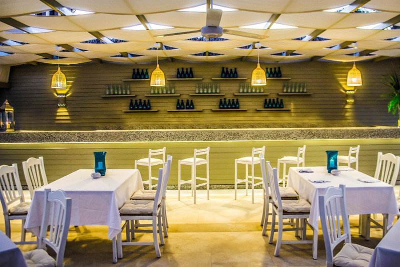 Hurghada utazás Jaz Makadina