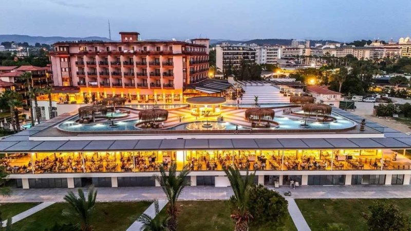 Alanya utazás Justiniano Club Park Conti