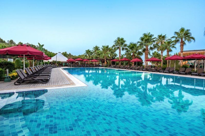 Alanya utazás Justiniano Deluxe Resort