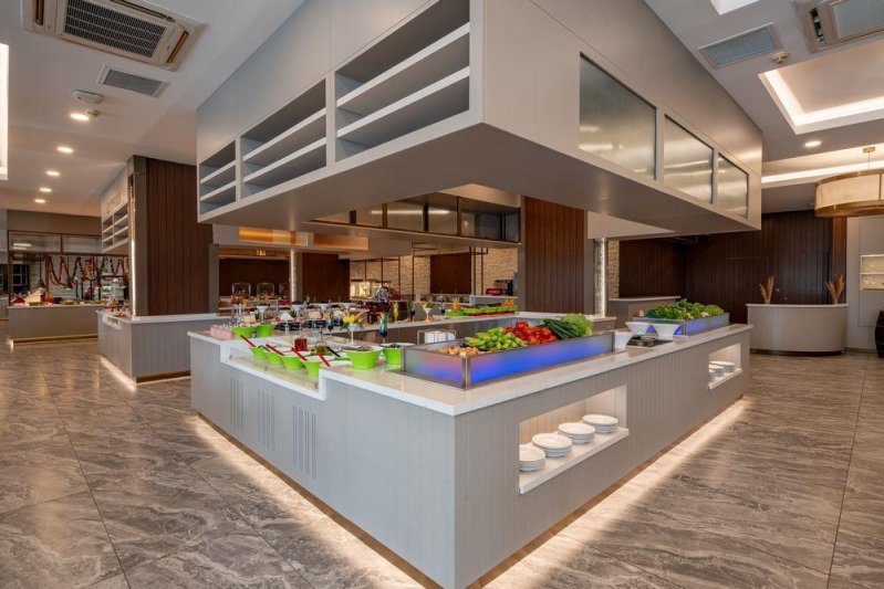 Alanya utazás Justiniano Deluxe Resort