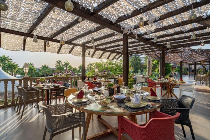 Alanya utazás Justiniano Deluxe Resort