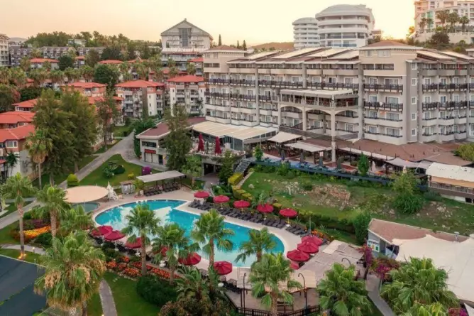 Justiniano Deluxe Resort Alanya