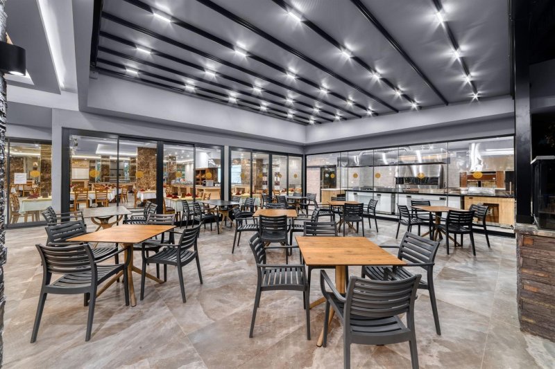 Alanya utazás Kahya Hotel