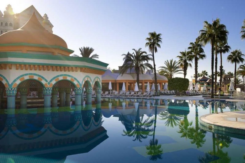 Side utazás Kamelya Aishen K Club